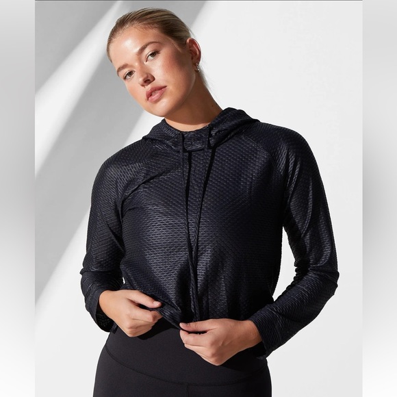 NWT Noli Liquid Mesh Icon Hoodie Black Gloss sz S - Picture 2 of 7